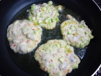 丝瓜文蛤饼怎么做，丝瓜文蛤饼怎么做好吃，丝瓜文蛤饼做法