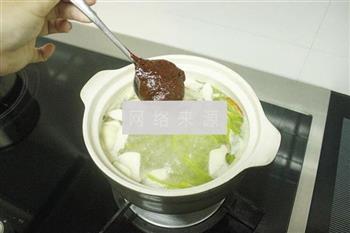 热辣辣牛肉泡菜汤怎么做，热辣辣牛肉泡菜汤怎么做好吃，热辣辣牛肉泡菜汤做法