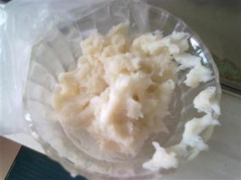 蓝莓酱冰淇淋怎么做，蓝莓酱冰淇淋怎么做好吃，蓝莓酱冰淇淋做法
