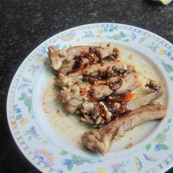 烤鸭骨怎么做，烤鸭骨怎么做好吃，烤鸭骨做法