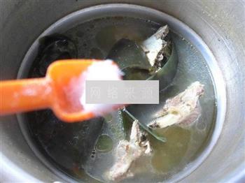 海带肉骨汤怎么做，海带肉骨汤怎么做好吃，海带肉骨汤做法