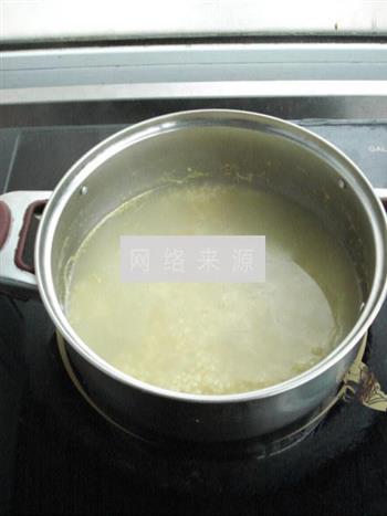 蛋黄小米糊怎么做，蛋黄小米糊怎么做好吃，蛋黄小米糊做法
