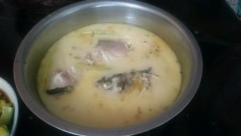 奶白鲶鱼汤怎么做，奶白鲶鱼汤怎么做好吃，奶白鲶鱼汤做法