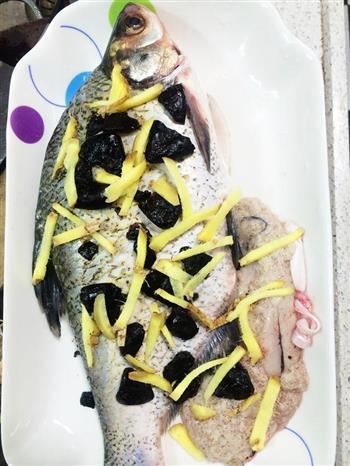 粤式榄角蒸鳊鱼怎么做，粤式榄角蒸鳊鱼怎么做好吃，粤式榄角蒸鳊鱼做法