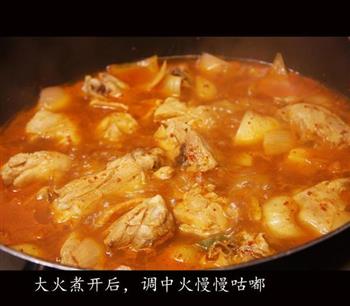 韩式辣鸡锅怎么做，韩式辣鸡锅怎么做好吃，韩式辣鸡锅做法