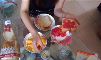 三文治怎么做，三文治怎么做好吃，三文治做法