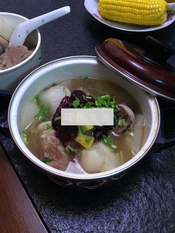 萝卜骨头汤怎么做，萝卜骨头汤怎么做好吃，萝卜骨头汤做法