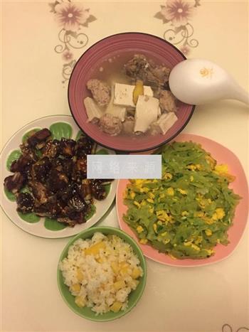 豆腐圆子汤怎么做，豆腐圆子汤怎么做好吃，豆腐圆子汤做法