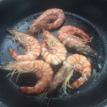 海鹽黑椒蝦怎么做，海鹽黑椒蝦怎么做好吃，海鹽黑椒蝦做法