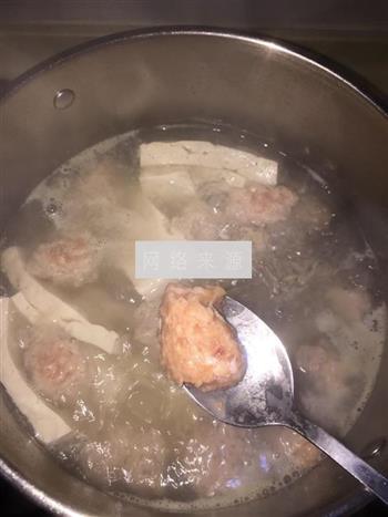 豆腐圆子汤怎么做，豆腐圆子汤怎么做好吃，豆腐圆子汤做法