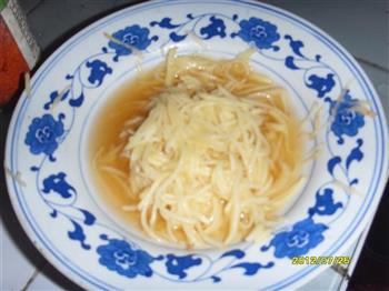 土豆丝煎鸡蛋怎么做，土豆丝煎鸡蛋怎么做好吃，土豆丝煎鸡蛋做法