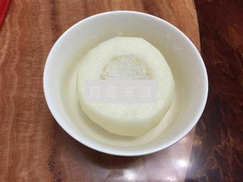 蜂蜜雪梨燕窝怎么做，蜂蜜雪梨燕窝怎么做好吃，蜂蜜雪梨燕窝做法