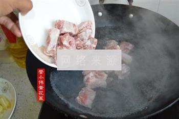 黄花土豆胡萝卜骨汤怎么做，黄花土豆胡萝卜骨汤怎么做好吃，黄花土豆胡萝卜骨汤做法
