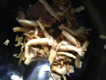 清炒平菇怎么做，清炒平菇怎么做好吃，清炒平菇做法