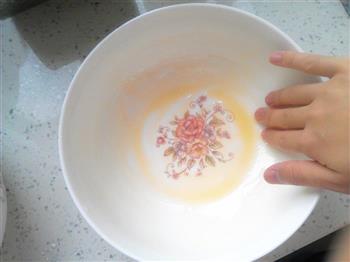 自制夏日刮凉粉怎么做，自制夏日刮凉粉怎么做好吃，自制夏日刮凉粉做法