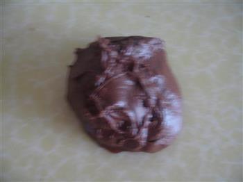 巧克力豆面包怎么做，巧克力豆面包怎么做好吃，巧克力豆面包做法