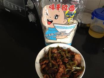 青椒肉丝面怎么做，青椒肉丝面怎么做好吃，青椒肉丝面做法