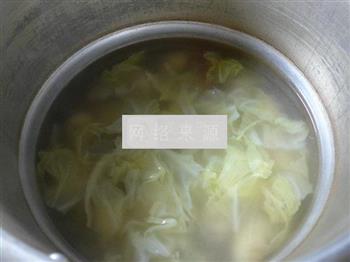 精火腿圆白菜芋艿子汤怎么做，精火腿圆白菜芋艿子汤怎么做好吃，精火腿圆白菜芋艿子汤做法