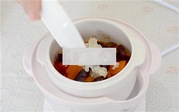 红枣木瓜炖牛奶怎么做，红枣木瓜炖牛奶怎么做好吃，红枣木瓜炖牛奶做法