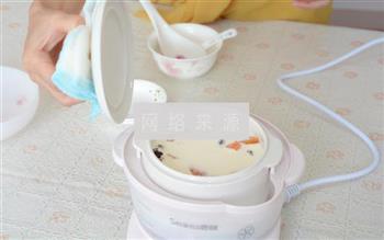 红枣木瓜炖牛奶怎么做，红枣木瓜炖牛奶怎么做好吃，红枣木瓜炖牛奶做法