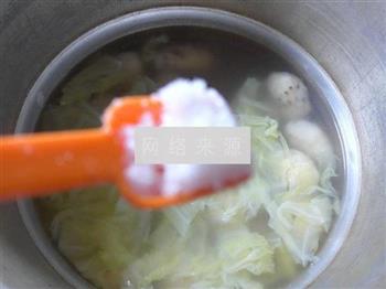 精火腿圆白菜芋艿子汤怎么做，精火腿圆白菜芋艿子汤怎么做好吃，精火腿圆白菜芋艿子汤做法