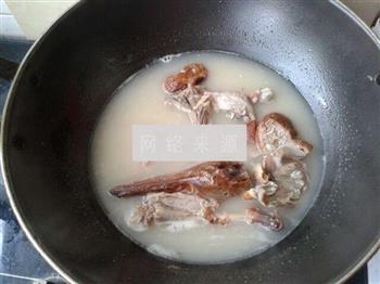 白萝卜鸭架汤怎么做，白萝卜鸭架汤怎么做好吃，白萝卜鸭架汤做法