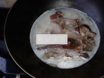白萝卜鸭架汤怎么做，白萝卜鸭架汤怎么做好吃，白萝卜鸭架汤做法