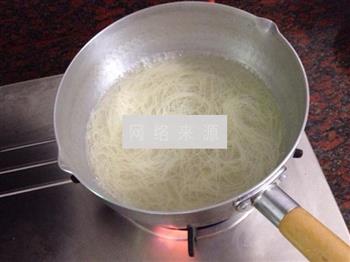 豆腐鱼米粉汤怎么做，豆腐鱼米粉汤怎么做好吃，豆腐鱼米粉汤做法