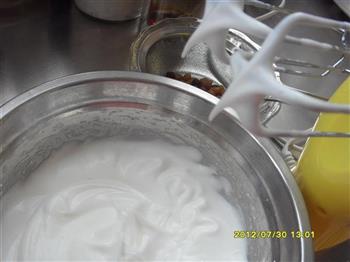 蛋白发糕怎么做，蛋白发糕怎么做好吃，蛋白发糕做法