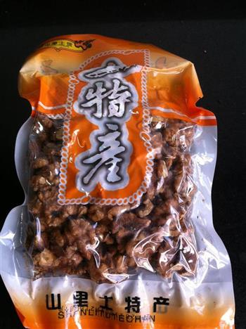 糖衣核桃怎么做，糖衣核桃怎么做好吃，糖衣核桃做法
