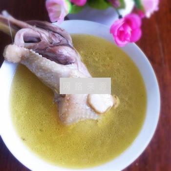 松茸鸡汤怎么做，松茸鸡汤怎么做好吃，松茸鸡汤做法