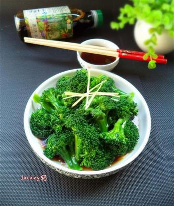 白灼西兰花怎么做，白灼西兰花怎么做好吃，白灼西兰花做法