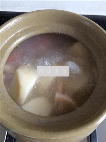 莲藕胡萝卜淮山汤怎么做，莲藕胡萝卜淮山汤怎么做好吃，莲藕胡萝卜淮山汤做法