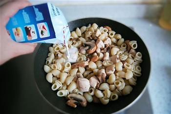 烟斗通心粉怎么做，烟斗通心粉怎么做好吃，烟斗通心粉做法