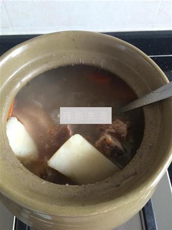 莲藕胡萝卜淮山汤怎么做，莲藕胡萝卜淮山汤怎么做好吃，莲藕胡萝卜淮山汤做法