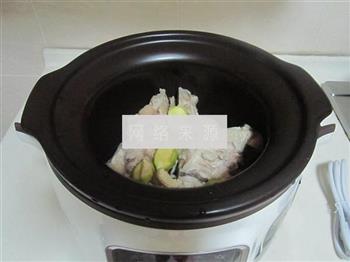 蹄花萝卜汤怎么做，蹄花萝卜汤怎么做好吃，蹄花萝卜汤做法