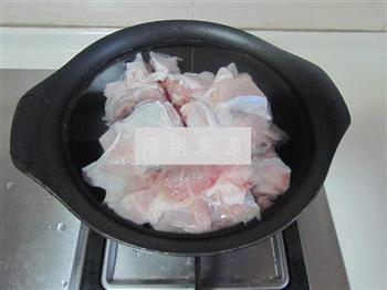 蹄花萝卜汤怎么做，蹄花萝卜汤怎么做好吃，蹄花萝卜汤做法