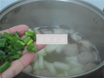 香菇冬瓜肉丸汤怎么做，香菇冬瓜肉丸汤怎么做好吃，香菇冬瓜肉丸汤做法