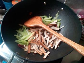 西芹豆干怎么做，西芹豆干怎么做好吃，西芹豆干做法