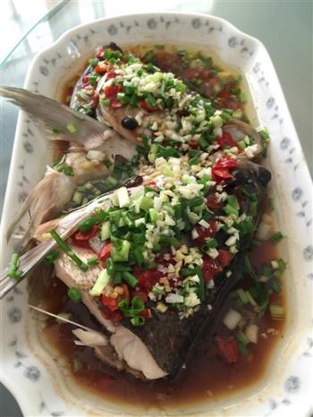豆豉剁椒鱼头怎么做，豆豉剁椒鱼头怎么做好吃，豆豉剁椒鱼头做法