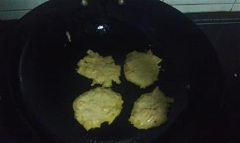 南瓜金丝饼怎么做，南瓜金丝饼怎么做好吃，南瓜金丝饼做法