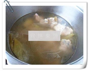 冬瓜粉丝排骨汤怎么做，冬瓜粉丝排骨汤怎么做好吃，冬瓜粉丝排骨汤做法