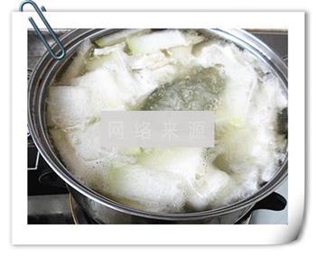 冬瓜粉丝排骨汤怎么做，冬瓜粉丝排骨汤怎么做好吃，冬瓜粉丝排骨汤做法