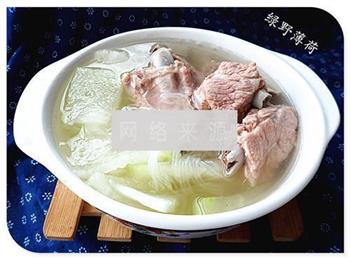 冬瓜粉丝排骨汤怎么做，冬瓜粉丝排骨汤怎么做好吃，冬瓜粉丝排骨汤做法