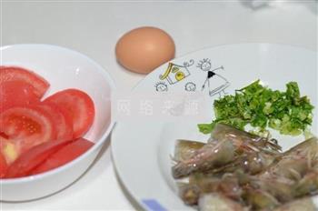虾头番茄蛋汤怎么做，虾头番茄蛋汤怎么做好吃，虾头番茄蛋汤做法