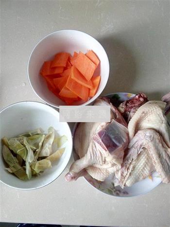 鲜笋胡萝卜老鸭汤怎么做，鲜笋胡萝卜老鸭汤怎么做好吃，鲜笋胡萝卜老鸭汤做法