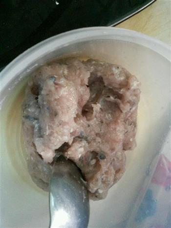 尖椒镶鱼饼怎么做，尖椒镶鱼饼怎么做好吃，尖椒镶鱼饼做法