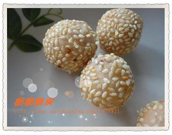 红豆沙空心芝麻球怎么做，红豆沙空心芝麻球怎么做好吃，红豆沙空心芝麻球做法