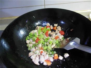 十彩鸡丁怎么做，十彩鸡丁怎么做好吃，十彩鸡丁做法
