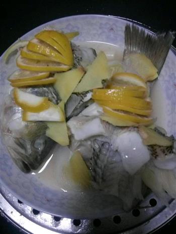 葱香清蒸鲈鱼怎么做，葱香清蒸鲈鱼怎么做好吃，葱香清蒸鲈鱼做法